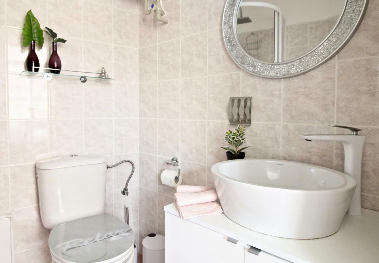 New Design & Style Apartment Old Town Xxl Prag Exteriör bild