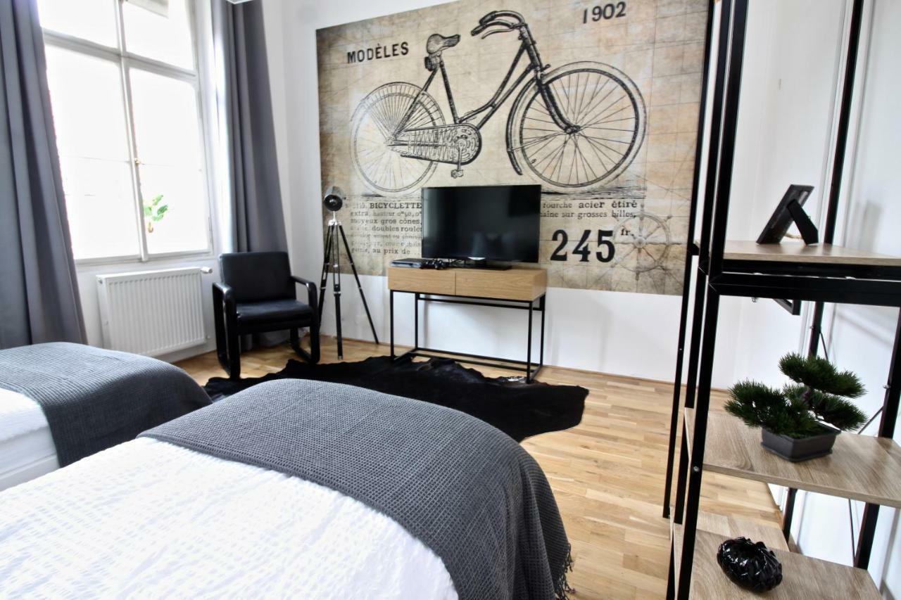 New Design & Style Apartment Old Town Xxl Prag Exteriör bild